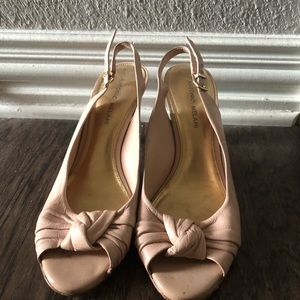 🔥 Price Firm🔥Donating Soon Antonio Melani Heels GUC!!